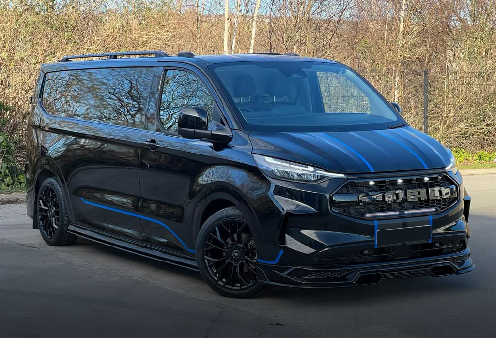 Raptor style front grille for Ford Transit Custom 2024+ — glossy black — Van Parts Supply — view 8